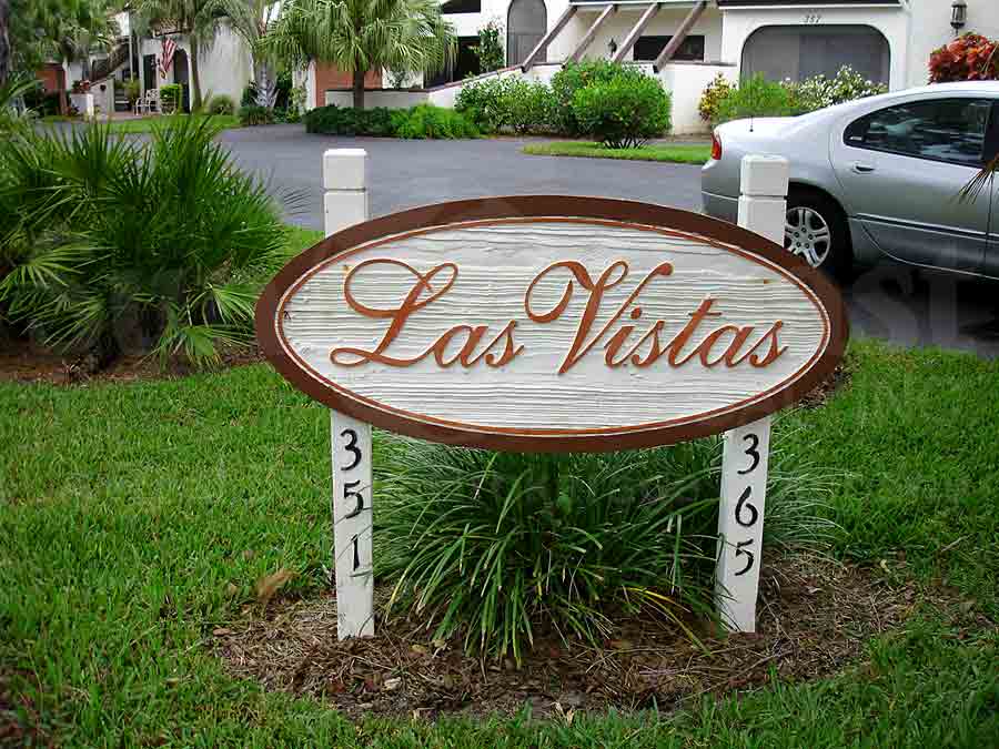 Las Vistas Villas Signage